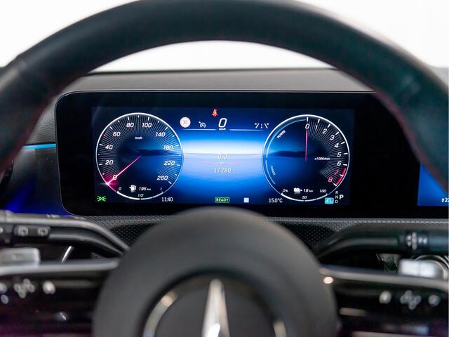 Mercedes-Benz A-KLASSE A 250 e AMG Line | 2024 | 45 AMG look | Pano