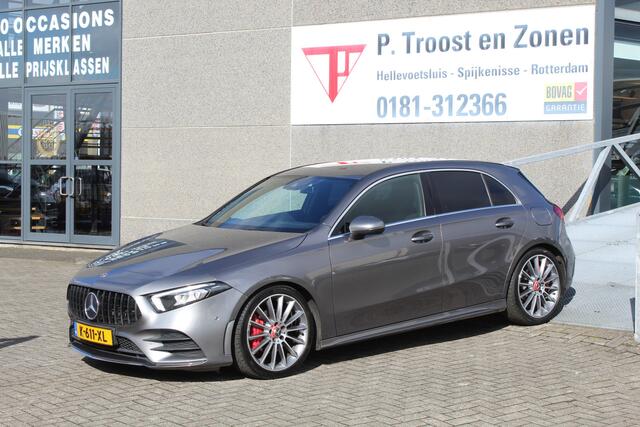 Mercedes-Benz A-KLASSE 200 Launch Edition Premium Plus AUTOMAAT/Navigatie/Climate control/Cruise control/Apple carplay/Achteruitrijcamera/Parkeersensoren/Lane assist/Sportstoelen/Lichtmetalen velgen/LED koplampen.