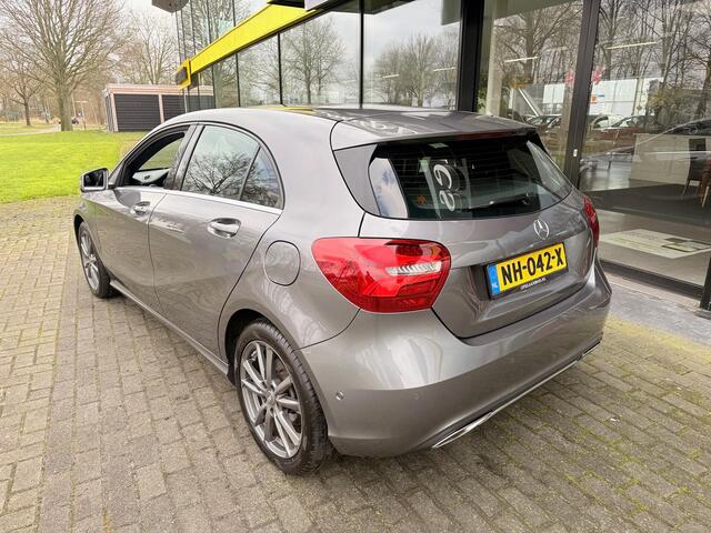Mercedes-Benz A-KLASSE 180 Ambition Amg line