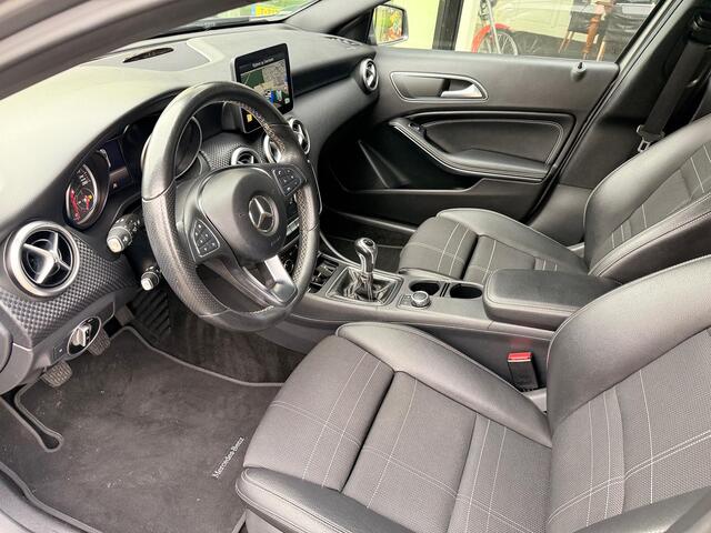 Mercedes-Benz A-KLASSE 180 Ambition Amg line