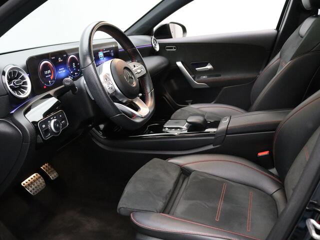 Mercedes-Benz A-KLASSE 250 e Business Solution AMG Limited 360° Camera | Cruise | Parkeersens. v+a | Stoelverw. | Panoramadak