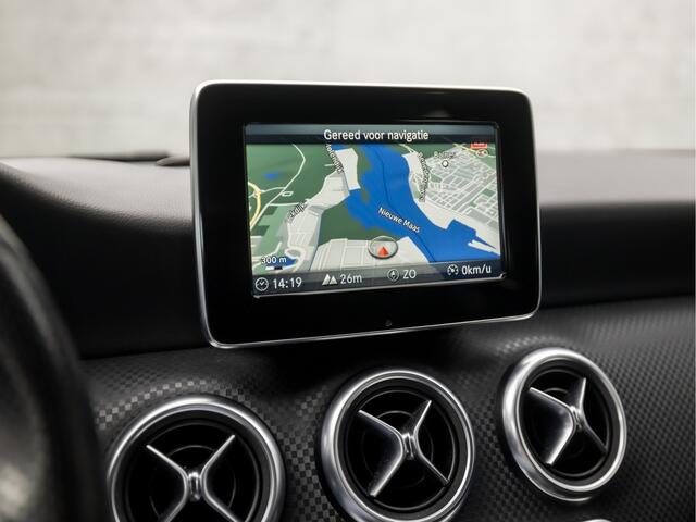 Mercedes-Benz A-KLASSE 200 Sport 157Pk Automaat (NAVIGATIE, CAMERA, LEDER, STOELVERWARMING, SPORTSTOELEN, PARKEERSENSOREN, CRUISE, ZWART HEMEL, NIEUWE APK, NIEUWSTAAT)