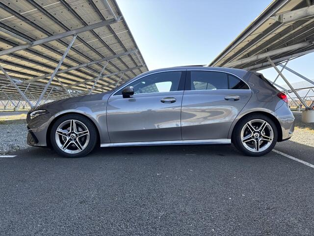 Mercedes-Benz A-KLASSE 180 AMG Line | Panoramadak | Multibeam LED | Sfeervelichting | Stoelverwarming | Parkeercamera |