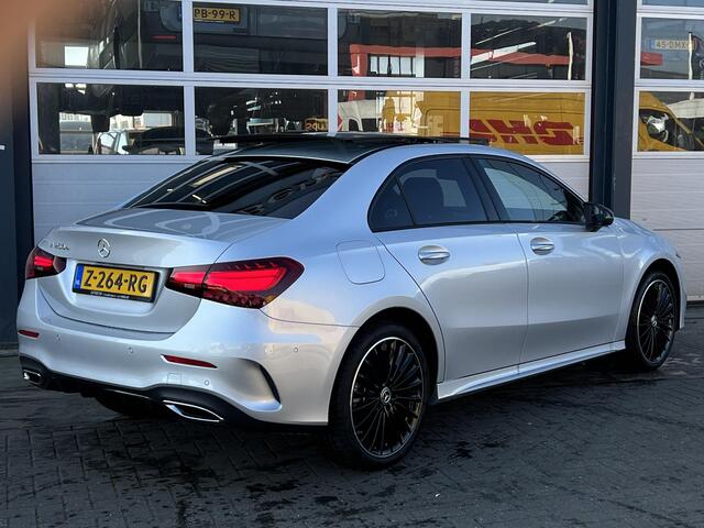 Mercedes-Benz A-KLASSE Limousine 250 e AMG Line | Premium Pakket | Night Pakket | Panoramadak | Multibeam LED Koplampen | Dodehoekassistent | Advanced Sound System | Apple CarPlay | Android Auto | Sfeerverlichting | Stoelverwarming | Achteruitrijcamera | Showmodel