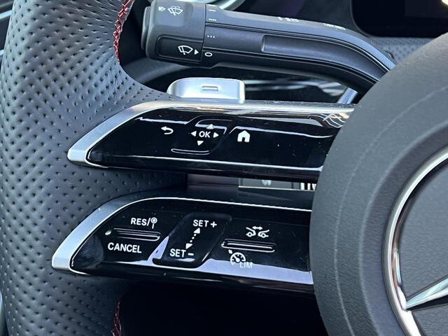 Mercedes-Benz A-KLASSE Limousine 250 e AMG Line | Premium Pakket | Night Pakket | Panoramadak | Multibeam LED Koplampen | Dodehoekassistent | Advanced Sound System | Apple CarPlay | Android Auto | Sfeerverlichting | Stoelverwarming | Achteruitrijcamera | Showmodel