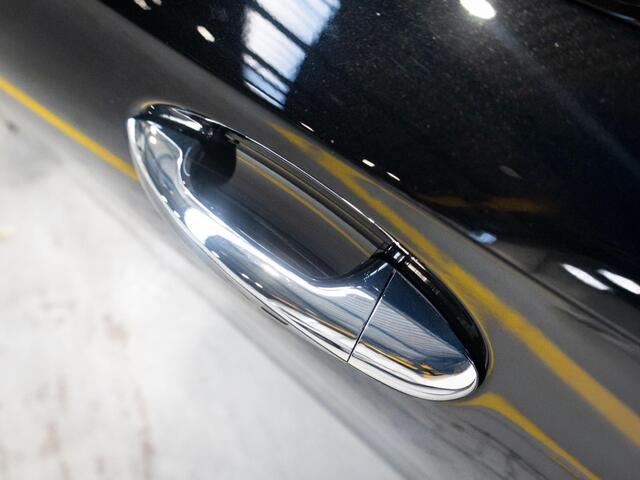 Mercedes-Benz A-KLASSE 180 Star Edition AMG Line Panorama dak