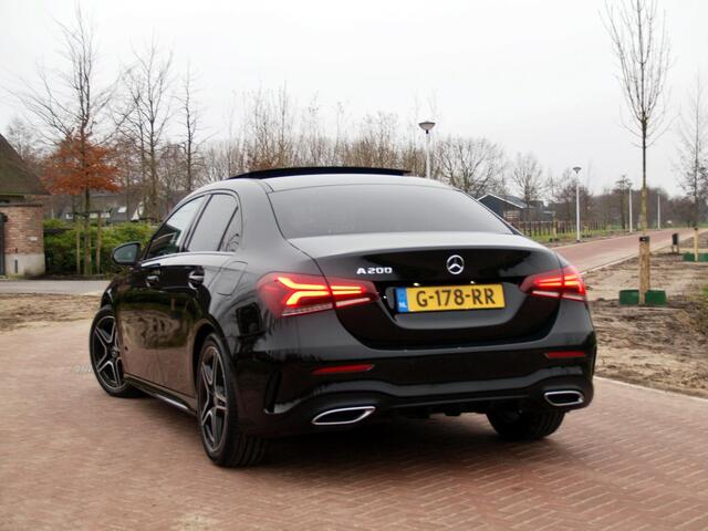 Mercedes-Benz A-KLASSE 200 Business Solution AMG | Schuifdak | Nightpakket | Camera | NL-Auto |