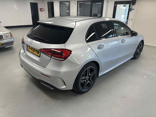 Mercedes-Benz A-KLASSE 180 AMG Line Panoramadak Sfeerverl. Keyless go etc etc