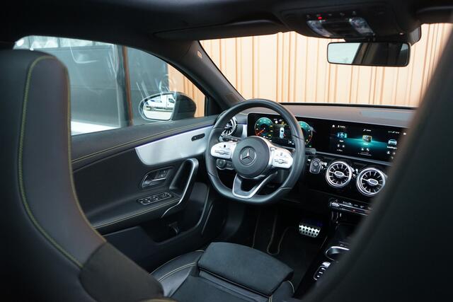 Mercedes-Benz A-KLASSE A250 AMG EDITION1 Panodak ACC Camera Sfeerv. MBUX LED DAB