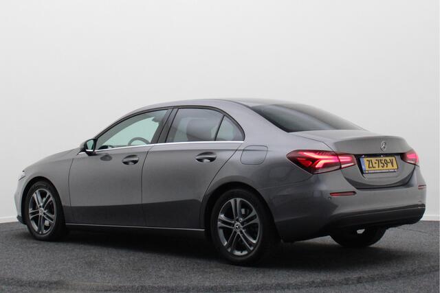 Mercedes-Benz A-KLASSE 200 Launch Edition