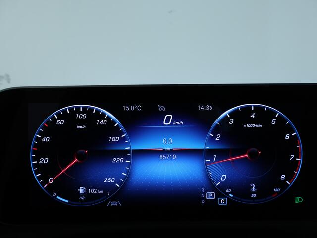 Mercedes-Benz A-KLASSE 180 AMG | AMG Line | Apple CarPlay | Licht- en zicht pakket | Achteruitrijcamera | Led koplampen | Inclusief 24 maanden MB Certified garantie voor Europa.