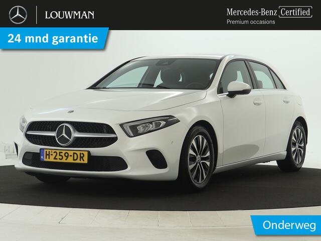 Mercedes-Benz A-KLASSE 180 Business Solution | Parkeerpakket met Camera | Stoelverwarming | Car Play | LED | Cruise Controle | Inclusief 24 maanden MB Certified garantie voor Europa.