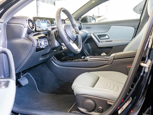 Mercedes-Benz A-KLASSE 250 e Progressive ** MULTIBEAM LED, PANORAMA, 18-inch LMV, CAMERA, WINTER ** ¤ 16.000,= onder NP - Ex MB-AG ** ** INFORMEER OOK NAAR ONZE AANTREKKELIJKE FINANCIAL-LEASE TARIEVEN **