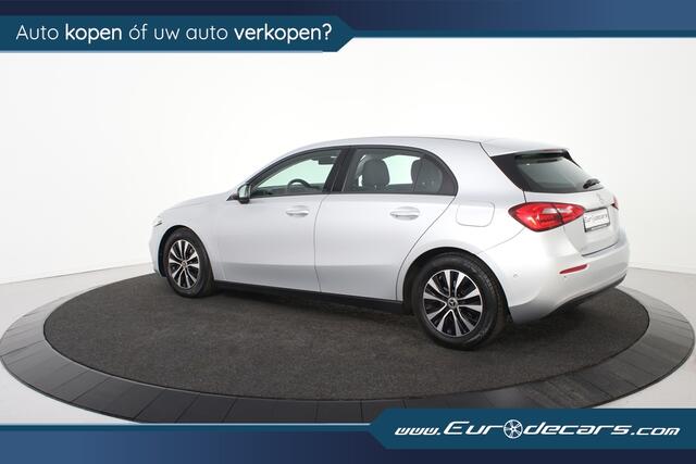 Mercedes-Benz A-KLASSE 180 Business Solution*1ste Eigenaar*Navigatie*Stoelverwarming*Parkassist