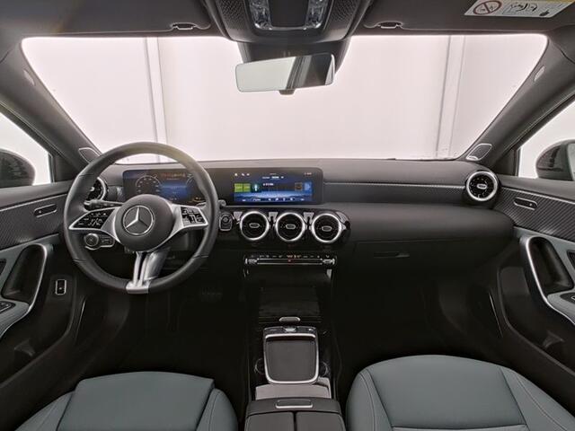 Mercedes-Benz A-KLASSE 250 e Face Lift Plug-In Hybride Progressive Line Advanced | Night-Pakket | Burmester® Surround-Soundsystem | Ledkoplampen. Inclusief 24 maanden MB Certified garantie voor Europa.