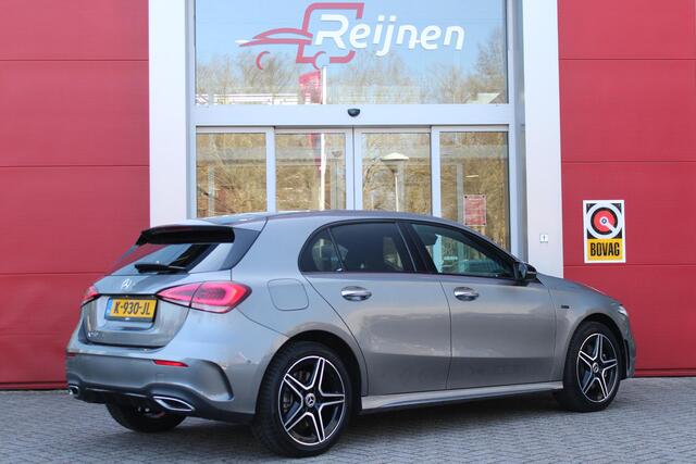 Mercedes-Benz A-KLASSE 250 e 218PK BUSINESS SOLUTION AMG LIMITED | PANORAMISCH SCHUIF/KANTEL DAK | SFEER VERLICHTING | ELEKTRISCH BEDIENBARE VOORSTOELEN MET GEHEUGENFUNCTIE | MULTIBEAM LED KOPLAMPEN | KEYLESS ENTRY/START | APPLE CARPLAY/ANDROID AUTO | NAVIGATIE | ACHTERUITRIJ C
