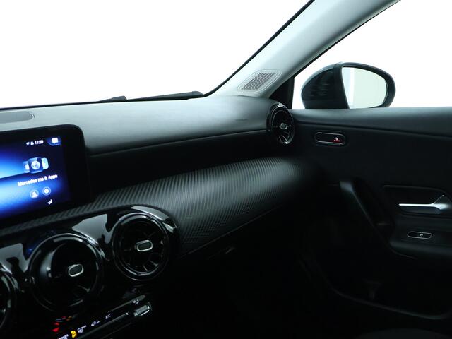 Mercedes-Benz A-KLASSE 180 Business Solution | Inclusief 24 maanden MB Certified garantie voor Europa.