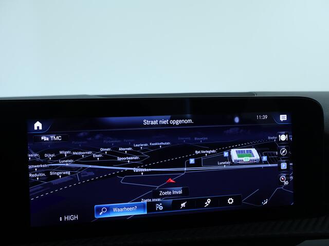 Mercedes-Benz A-KLASSE 180 Business Solution | Inclusief 24 maanden MB Certified garantie voor Europa.