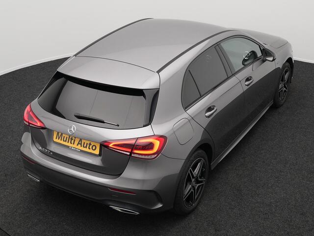 Mercedes-Benz A-KLASSE 250 e AMG Night Plug in Hybrid 218pk PHEV | Alcantara Sportstoelen | Widescreen Navi | Sfeerverlichting | Navigatie | Apple Carplay | Camera | DAB | Stoelverwarming |