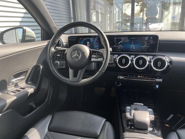 Mercedes-Benz A-KLASSE 180 Business Solution