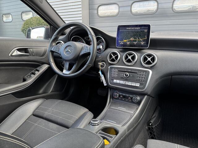 Mercedes-Benz A-KLASSE 200 Motorsport Edition | Panoramadak | Camera | Navigatie | Climate Control | Privacy Glass |