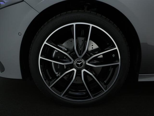Mercedes-Benz A-KLASSE 250 e Business Solution AMG | Trekhaak | Nightpakket | Premium Plus pakket | Parkeerpakket met 360°-camera | Dodehoekassistent | KEYLESS GO-comfortpakket | Extra USB-poorten | Spiegelpakket | Head-up display |