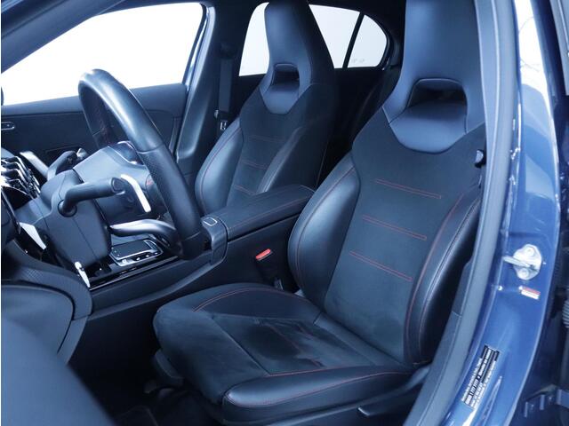 Mercedes-Benz A-KLASSE 180 Business Solution AMG Clima/Navi/Stoelverwarming