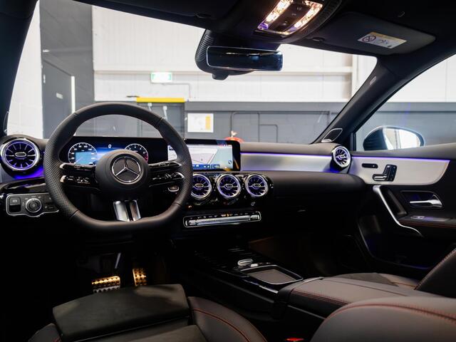 Mercedes-Benz A-KLASSE Limousine 180 Star Edition AMG Line Plus