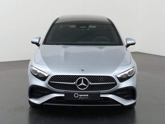 Mercedes-Benz A-KLASSE Limousine 250 e Business Solution AMG Line | Panorama-dak | Smartphone integratie | MULTIBEAM | Keyless access & start |