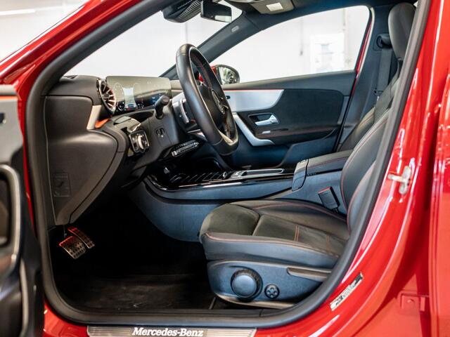 Mercedes-Benz A-KLASSE 250 e AMG ** MULTIBEAM LED, MBUX+, PANORAMA, DISTR, WINTER ** 1e EIG - Ex MB-AG - JUNGE STERNE ** ** INFORMEER OOK NAAR ONZE AANTREKKELIJKE FINANCIAL-LEASE TARIEVEN **