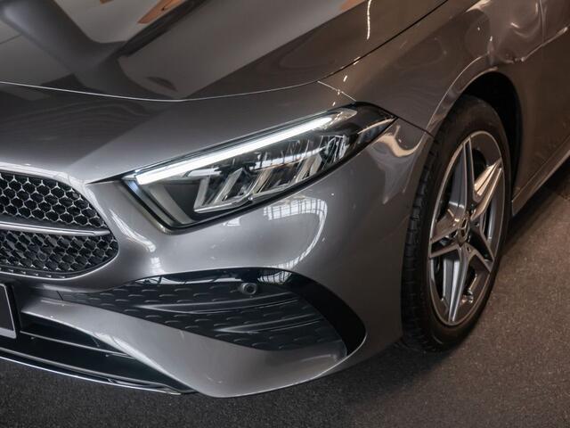 Mercedes-Benz A-KLASSE 250 e AMG ** MULTIBEAM LED, MBUX+, PANORAMA, CAMERA, WINTER ** 1e EIG - Ex MB-AG - JUNGE STERNE ** ** INFORMEER OOK NAAR ONZE AANTREKKELIJKE FINANCIAL-LEASE TARIEVEN **