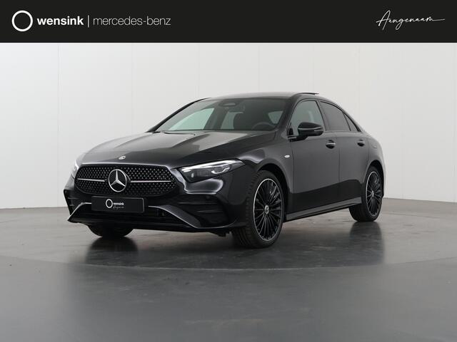Mercedes-Benz A-KLASSE 250e Limousine AMG Line | Keyless go | Panoramaschuifdak | Sfeerverlichting | Stoelverwarming |