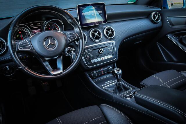 Mercedes-Benz A-KLASSE 180 Ambition /Navi/CruiseControl/Stoelverw.