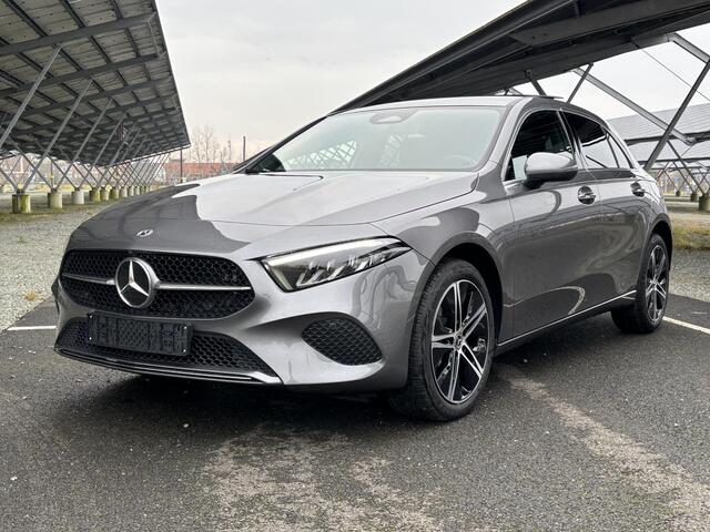 Mercedes-Benz A-KLASSE 250 e Star Edition Luxury Line | Panoramadak | Sfeerverlichting | Stoelverwarming | Parkeercamera |