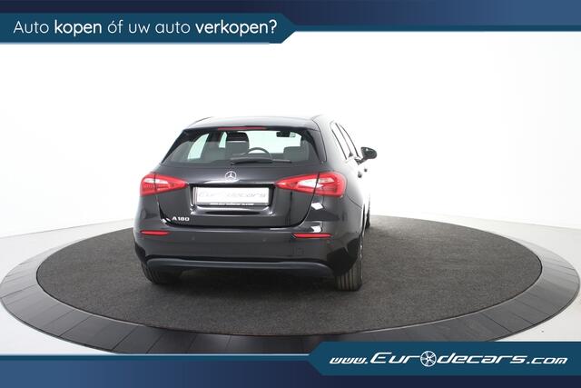 Mercedes-Benz A-KLASSE 180 Business Solution *1ste Eigenaar*Navigatie*Camera*Stoelverwarming*