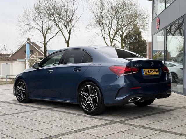Mercedes-Benz A-KLASSE 200 AMG Navi | Panorama | Camera |