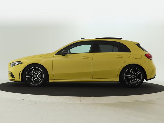 Mercedes-Benz A-KLASSE 180 Business Solution AMG Lichtmetalen velgen | AMG Line | Night Pakket | Panorama Schuif-Kanteldak | Parking support camera achter | navigatie | Inclusief 24 maanden MB Certified garantie voor Europa.