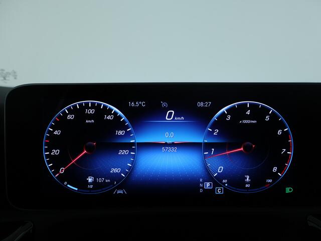 Mercedes-Benz A-KLASSE 180 Business Solution AMG Lichtmetalen velgen | AMG Line | Night Pakket | Panorama Schuif-Kanteldak | Parking support camera achter | navigatie | Inclusief 24 maanden MB Certified garantie voor Europa.