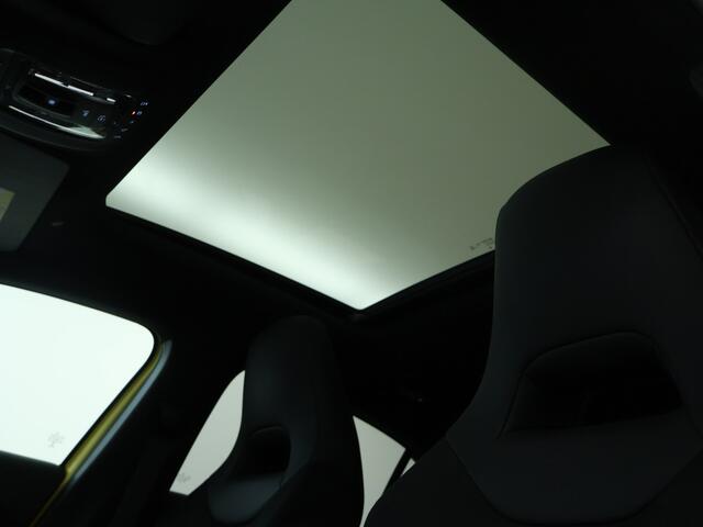 Mercedes-Benz A-KLASSE 180 Business Solution AMG Lichtmetalen velgen | AMG Line | Night Pakket | Panorama Schuif-Kanteldak | Parking support camera achter | navigatie | Inclusief 24 maanden MB Certified garantie voor Europa.