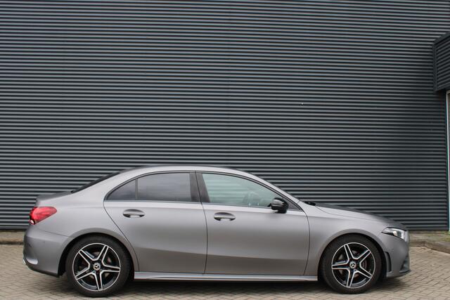 Mercedes-Benz A-KLASSE 200 Business Solution AMG Mountangrau High-Performance-Led Camera