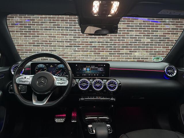 Mercedes-Benz A-KLASSE 250 Premium Plus Panora Night Sfeer AMG