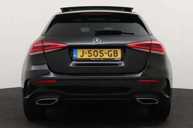 Mercedes-Benz A-KLASSE AMG Pano-dak Memory Camera Sfeerverlichting
