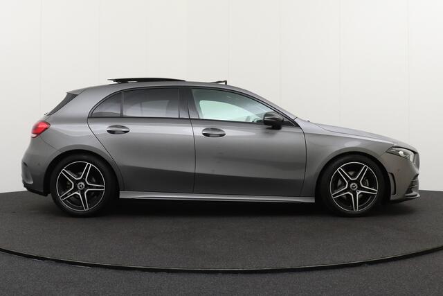Mercedes-Benz A-KLASSE 180 Aut. 136 PK AMG Night-Pakket Pano-dak Memory Camera