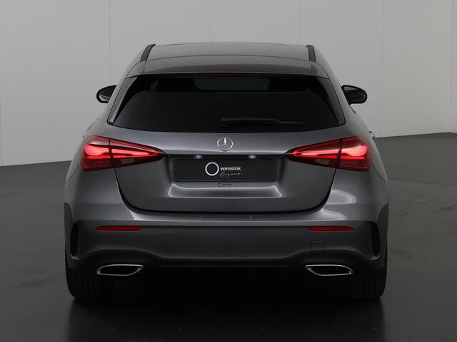 Mercedes-Benz A-KLASSE 180 Business Solution AMG | Panoramadak | Multibeam led | Nightpakket | Sfeerverlichting | Apple carplay / Android auto | 360 graden camera