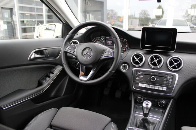 Mercedes-Benz A-KLASSE 160 Urban Style | Cruise |