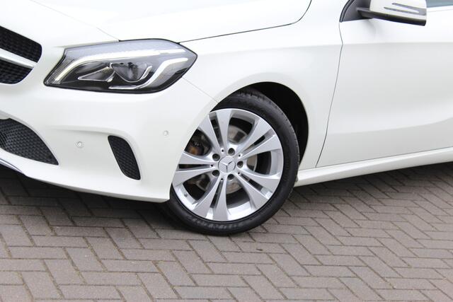 Mercedes-Benz A-KLASSE 160 Urban Style | Cruise |