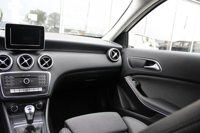 Mercedes-Benz A-KLASSE 160 Urban Style | Cruise |