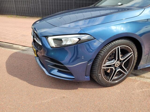 Mercedes-Benz A-KLASSE 180 Business Solution AMG