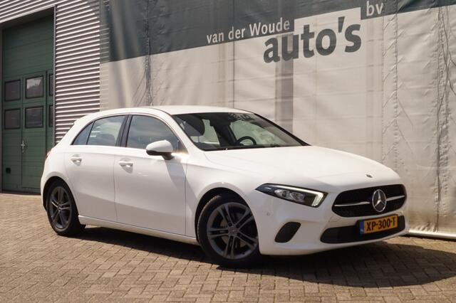 Mercedes-Benz A-KLASSE 180d Automaat Business Solution Limited -LED-ECC-NAVI-