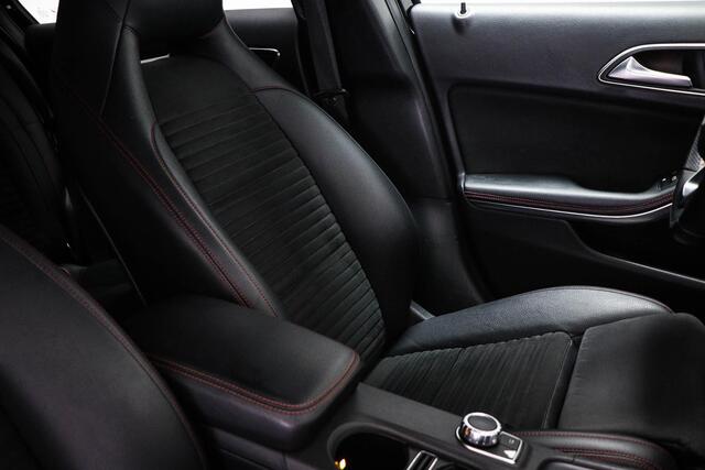 Mercedes-Benz A-KLASSE 180 AMG Night Edition Plus | LED | HALF LEDER | NAVIGATIE | PDC | 18"